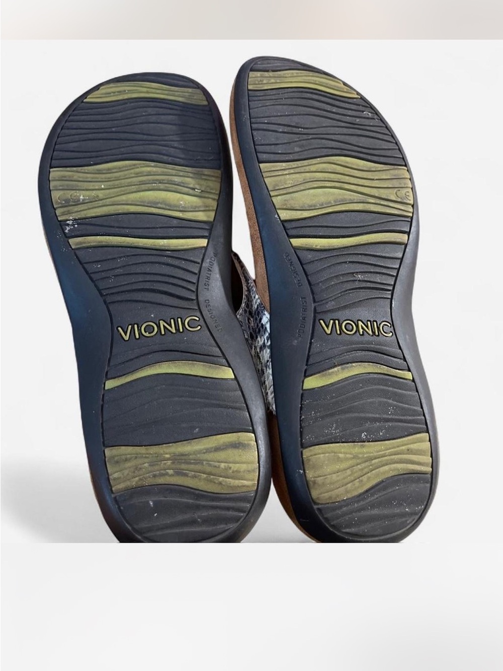Vionic Sandals - Picture 4 of 4